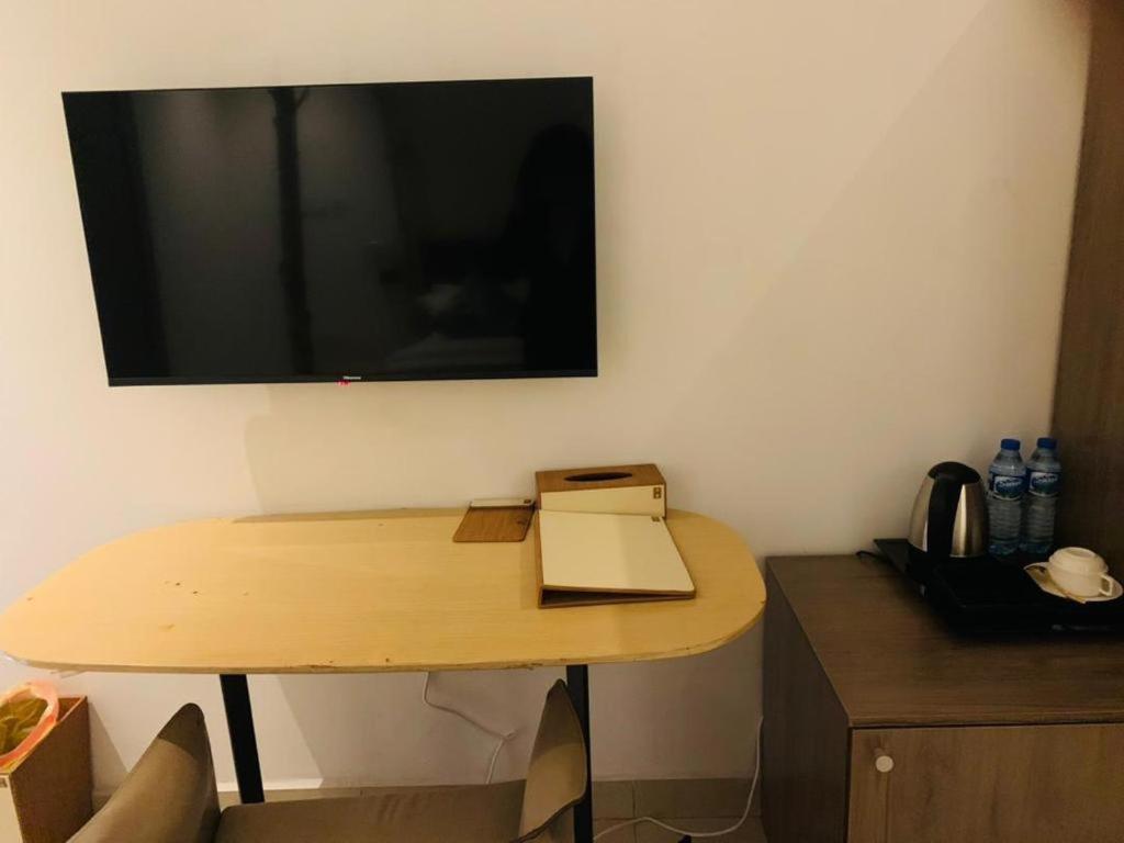 Swiss Pearl Continental Suite Wupa Esterno foto