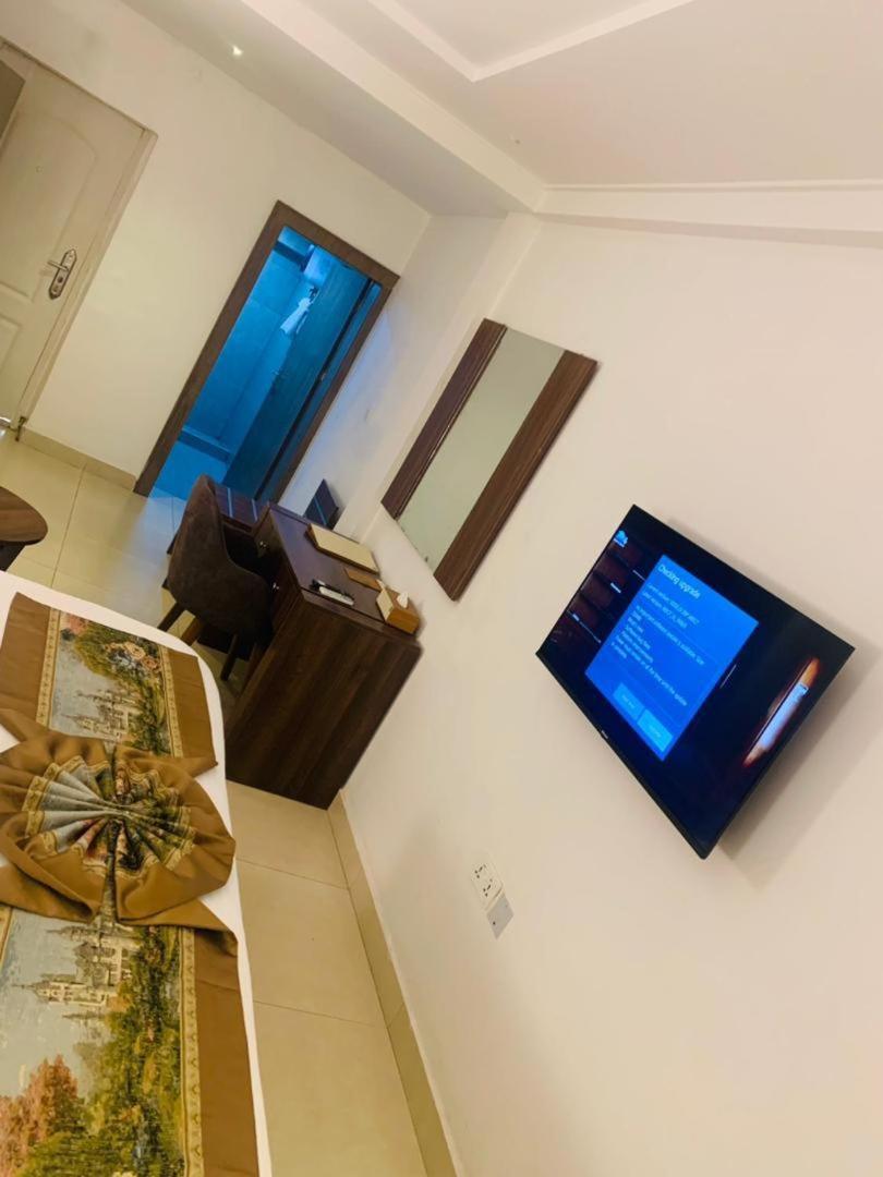 Swiss Pearl Continental Suite Wupa Esterno foto