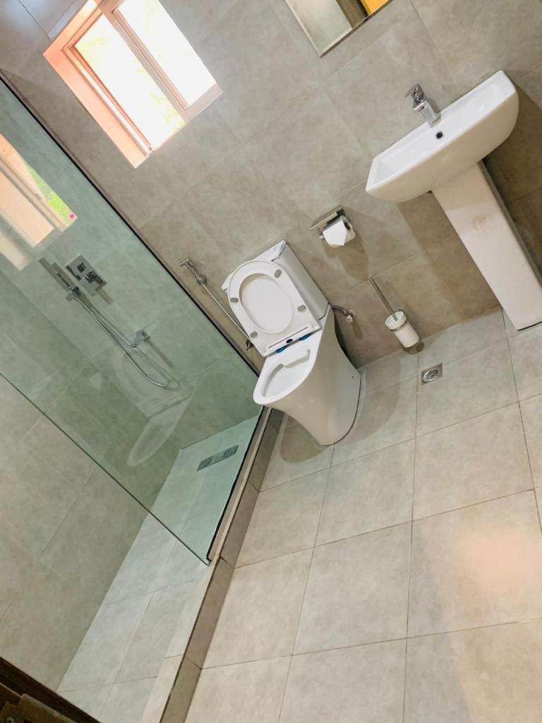 Swiss Pearl Continental Suite Wupa Esterno foto